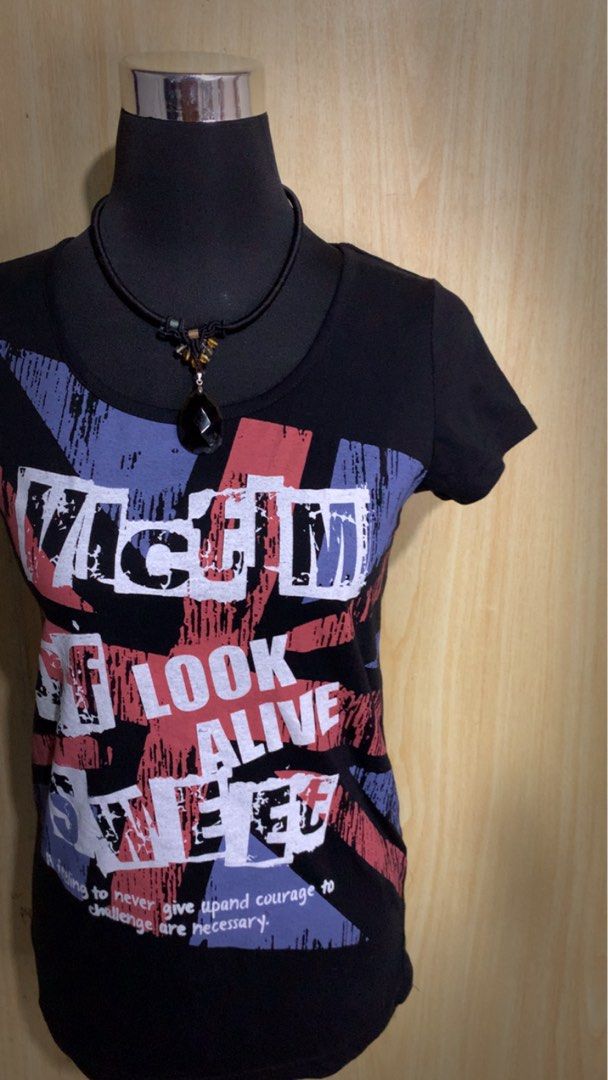 Colza union jack (Category: Shirts) located in Aloran. Submitted by cowskin_927 (Listing ID 1469900398, Image 3). Description: Colza union Size medium No flaws.
