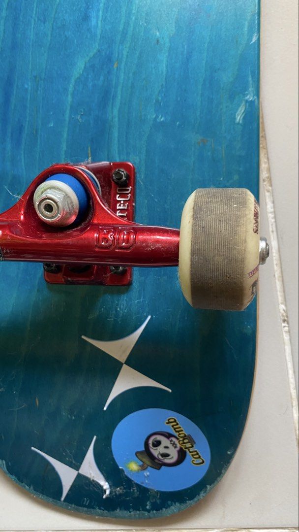Complete Skateboard with Blue Deck and Red Trucks (Category: Skates, Rollerblades & Scooters) located in Manila. Submitted by franciselm13627 (Listing ID 1469841163, Image 3). Description: FOR SALE SKATEBOARD SET board: blank deck 8.25 Trucks: Bd skate co 149 Wheels: cartbomb wheels no issue rfs na busy lang sa college.