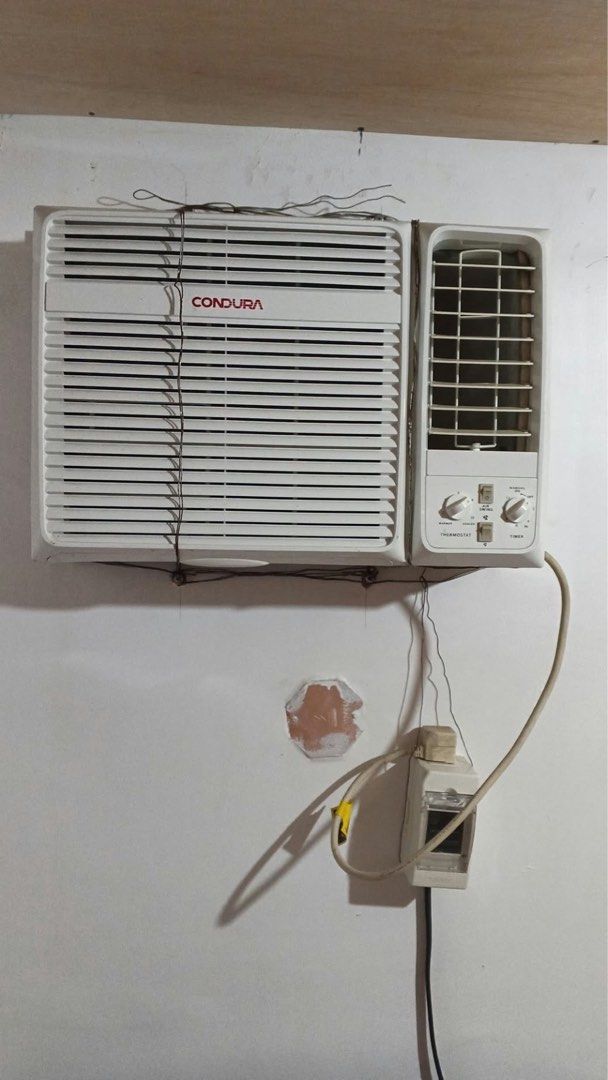 Condura - Window Type | 1.5HP (Category: Air Conditioning and Heating) located in Manila. Submitted by zin.tzn (Listing ID 1469838695, Image 1). Description: SELLING CONDURA WINDOW TYPE AIRCON 1.5HP Price: 6500php (Slight Negotiable) Loc: Naic, Cavite Used but perfectly good! RFS: Will buy a new one.