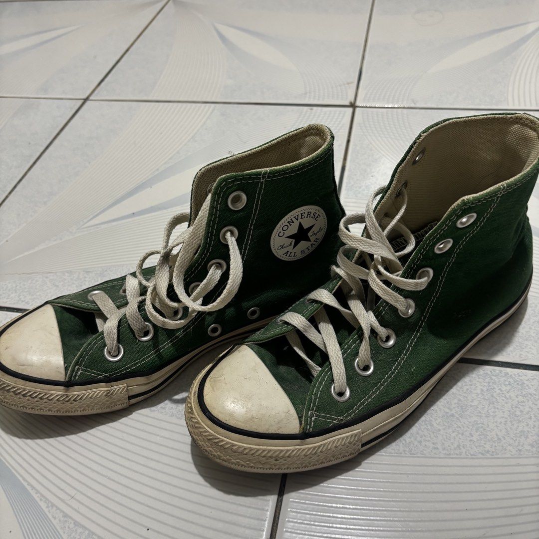 Converse Chuck Taylor All Star High Top Green (Category: Sneakers) located in Magalang. Submitted by mvenetri (Listing ID 1469880241, Image 1). Description: Converse Chuck Taylor All Star High Top Green - Auth - Size: Women's 6 / UK 4 / EUR 36.5 / CM 23 - Used a lot in college but still so much life leftt.