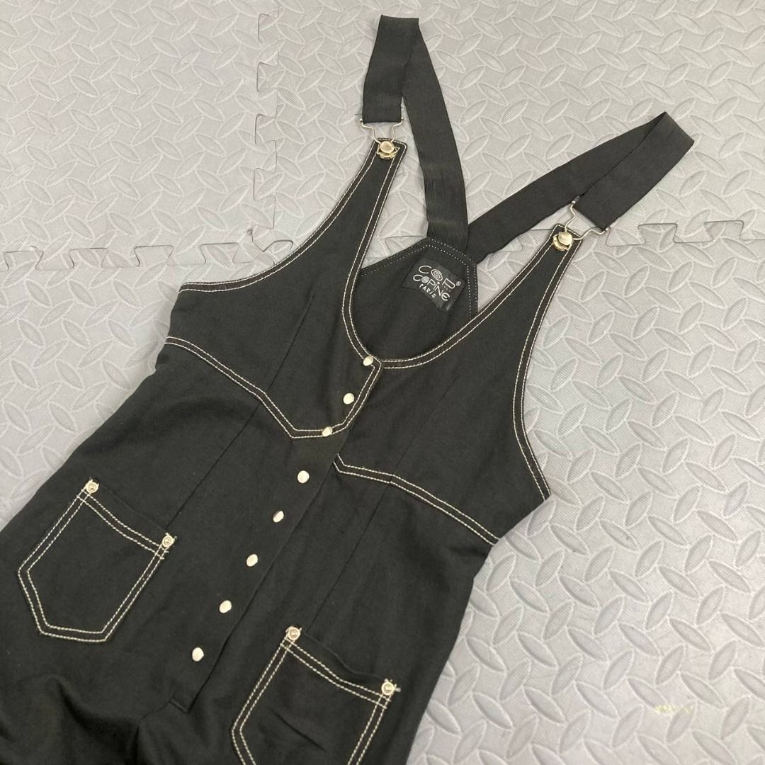 cop.copine – Vintage 2002 “Dune” Pinafore Jumpsuit (Category: Jumpsuits) located in Quezon City. Submitted by archived.g (Listing ID 1469819255, Image 3). Description: Cop.Copine – Vintage 2002 “Dune” Pinafore Jumpsuit - Brand: Cop.Copine Made in: France Year: Y2k Material: Linen, Cotton Color: Black Marked size: Taille 1 Sizing: Small Measurements (laid flat): Shoulders: 9.5" approx. Sleeves: Bust: 15” Waist: 14.5" Length shoulder to bottom hem: