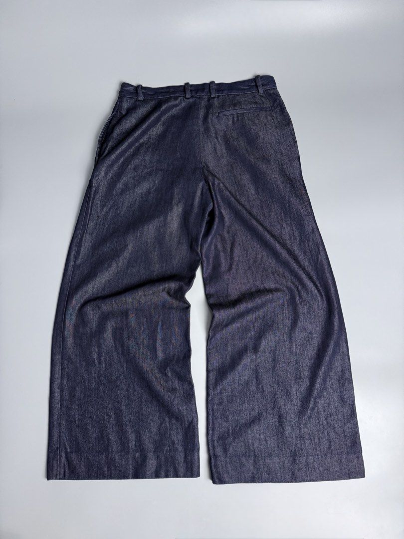 COS Wide Leg Denim Pants (Category: Jeans) located in San Pablo. Submitted by zzz.archvs (Listing ID 1469866700, Image 2). Description: Still in excellent condition No flaw Buttons and zippers still intact Measurements on pictures .