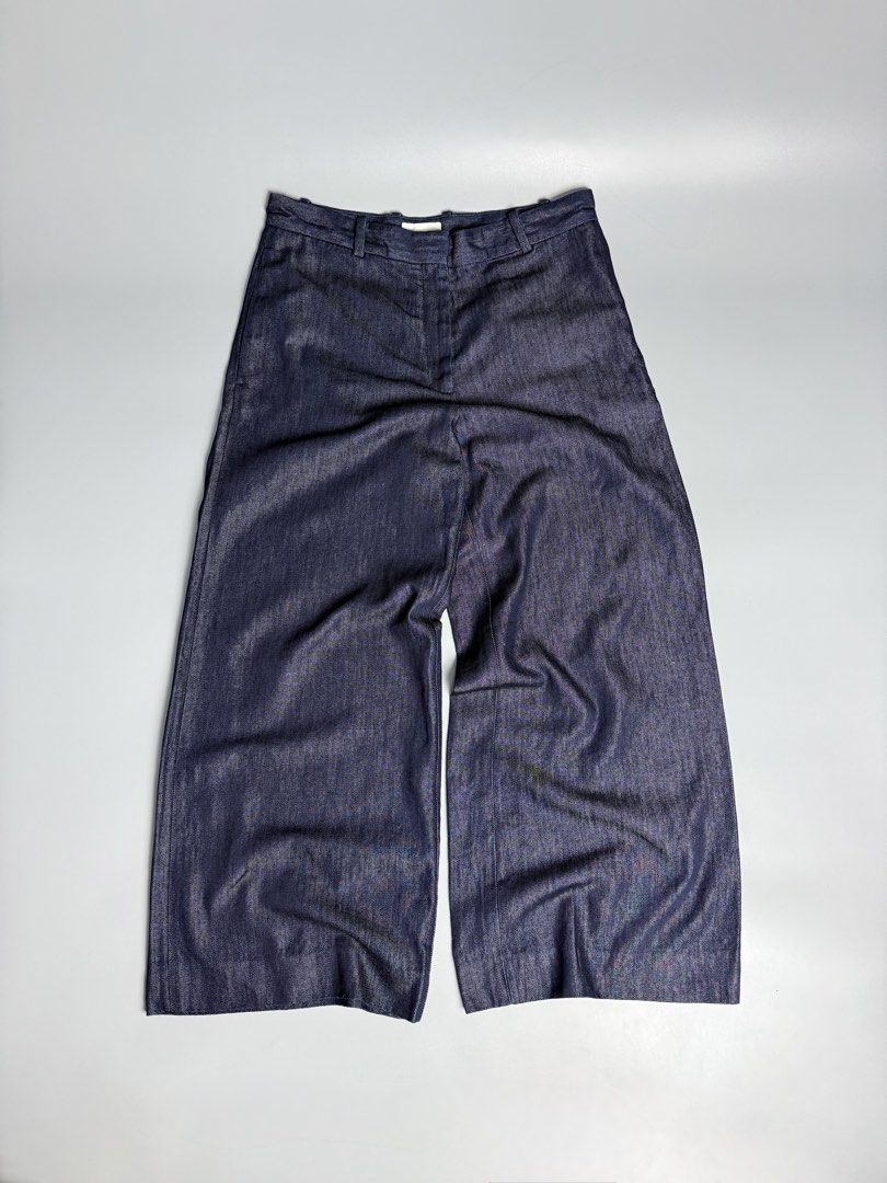 COS Wide Leg Denim Pants (Category: Jeans) located in San Pablo. Submitted by zzz.archvs (Listing ID 1469866700, Image 1). Description: Still in excellent condition No flaw Buttons and zippers still intact Measurements on pictures .