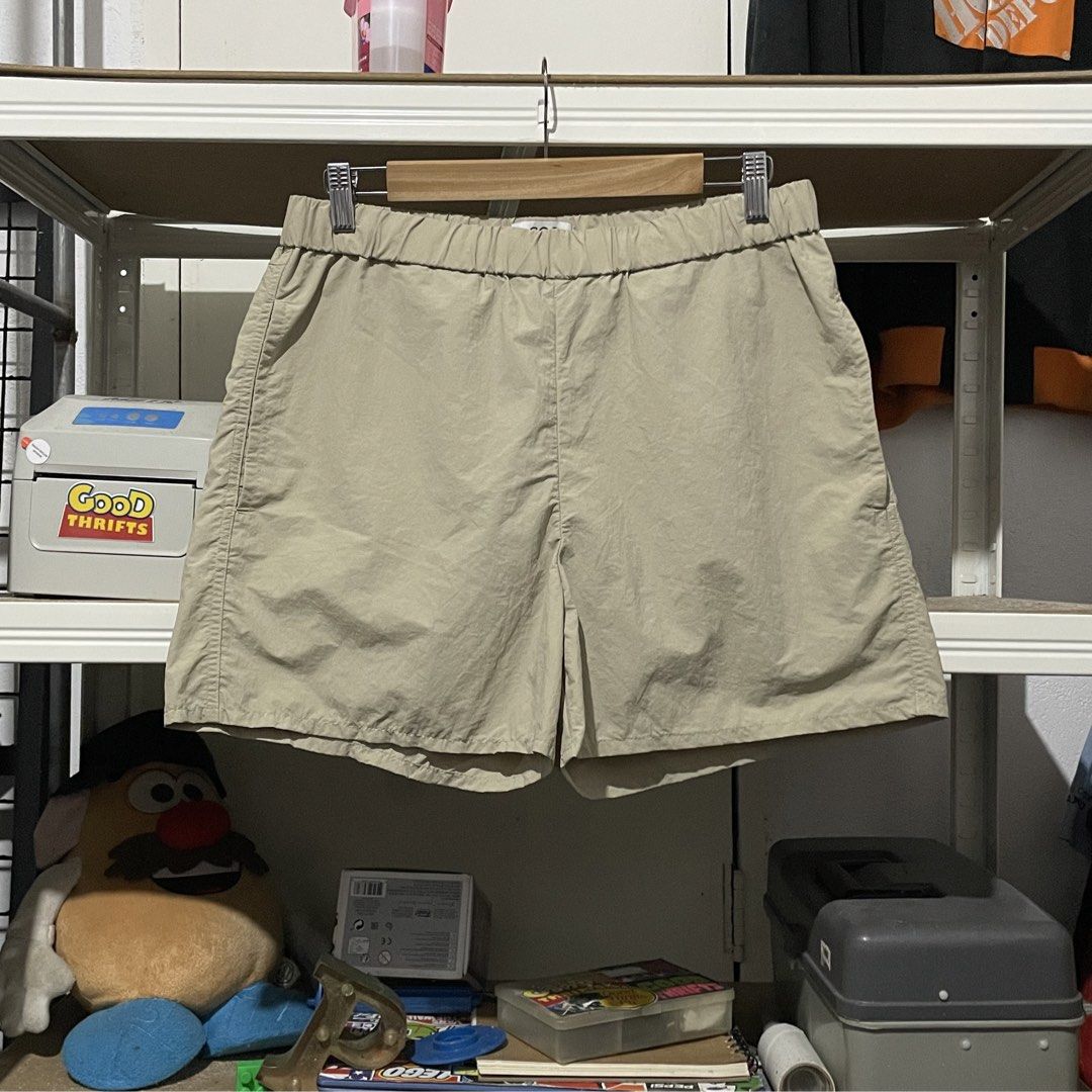 COS Women’s Nylon Short (Category: Shorts) located in Porac. Submitted by good.thriftsph (Listing ID 1469861442, Image 1). Description: Size Medium 38 on tag Actual Waist: 31-36 can fit 30 by using drawstrings One Back Pocket Two side pockets Like New Condition Gcash•JNT•Porac Pampanga.