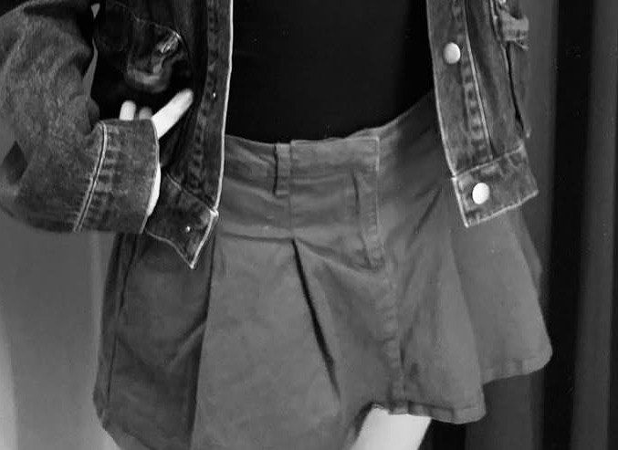 cotton on gray pleated mini skirt (Category: Skirts) located in Manila. Submitted by santanajdd (Listing ID 1469782034, Image 3). Description: 💬 dm for more info 📍 metro mnl rfs: decluttering.
