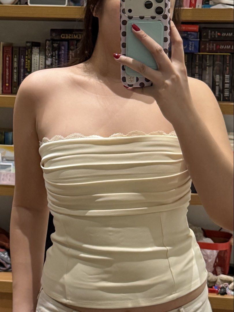 CHARCOAL Clothing Cream Lace Trim Strapless Corset Top (Category: Others Tops) located in Meycauayan. Submitted by m4teri4lgirl (Listing ID 1448215463, Image 1). Description: OG PRICE ₱2,600 NEVER WORN.