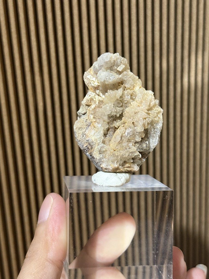 Creedite Minerals (Category: Precious Stones) located in Quezon City. Submitted by stellavarietas (Listing ID 1469927259, Image 1). Description: 💎CREEDITE MINERALS FOR SALE 💎 Batch 1 1. 650 2. 700 3. 610 4. 390 5. 430 DM to Claim with Batch 1 DM for Bundle Price.