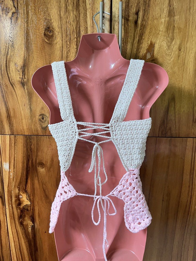 Crochet Pink Backless Top (Category: Sleeveless) located in Cabanatuan. Submitted by winx_closeth (Listing ID 1469824872, Image 3). Description: Adjustable back.