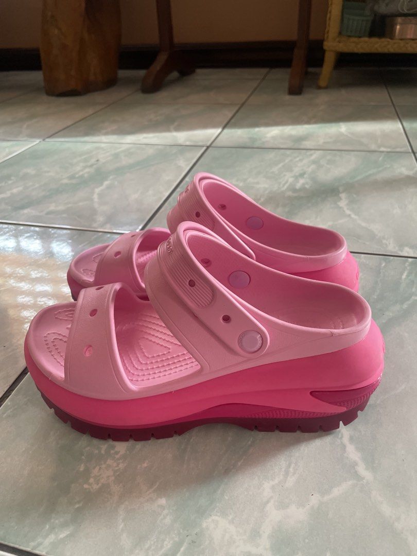 Crocs Mega Crush Matte Sandal in Pink Tweed Multi (Category: Sandals) located in Quezon City. Submitted by lovebytheyyy (Listing ID 1469837899, Image 2). Description: ✨ FOR SALE: CROCS MEGA CRUSH ✨ Bought from an official Crocs store — guaranteed original! 👟 Used once only! Like new condition. color pink tweed 💸 Original Price: ₱4,695 🔥 Selling Price: ₱2,200 ONLY! .