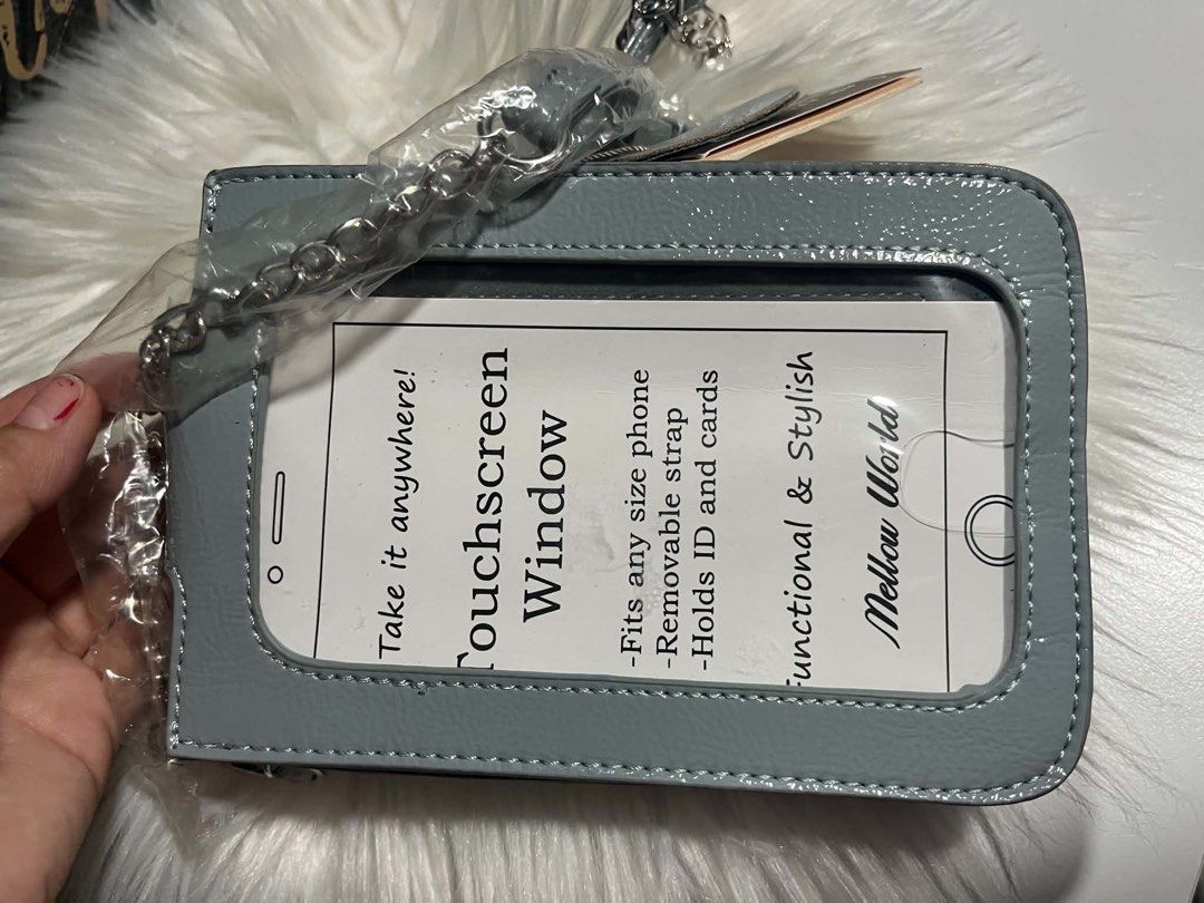 Crossbody phone bag (Category: Cross-body Bags) located in Caloocan City. Submitted by trebdy01 (Listing ID 1469922518, Image 3). Description: Mellow world rosali touchscreen crossbody phone bag.