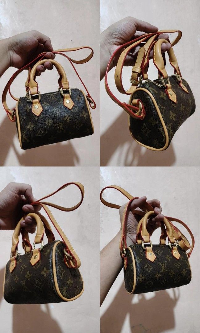 Crosss Body Bag (Category: Cross-body Bags) located in Manila. Submitted by jays_shop (Listing ID 1469925854, Image 1). Description: Ukay bag/pre-loved bag..