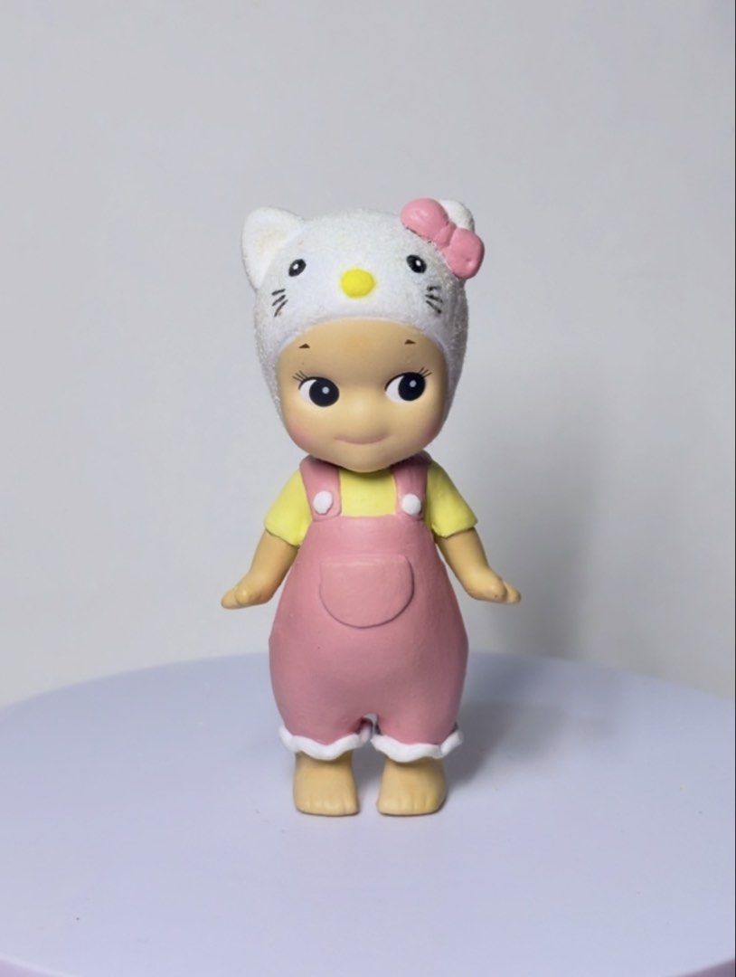 Custom Hello Kitty Sonny Angel (Category: Designer & Blind Box Toys) located in Manila. Submitted by elli3.e (Listing ID 1469899752, Image 1). Description: custom pink hello kitty sonny angel made by me 🫶.