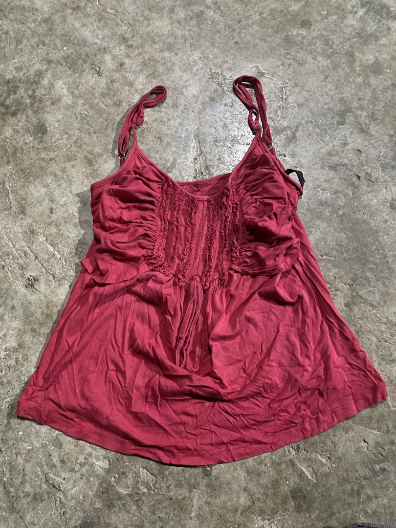 cute y2k / fairycore / aesthetic top (Category: Sleeveless) located in San Quintin. Submitted by polasolah (Listing ID 1469906877, Image 1). Description: wash before use size: s-m.