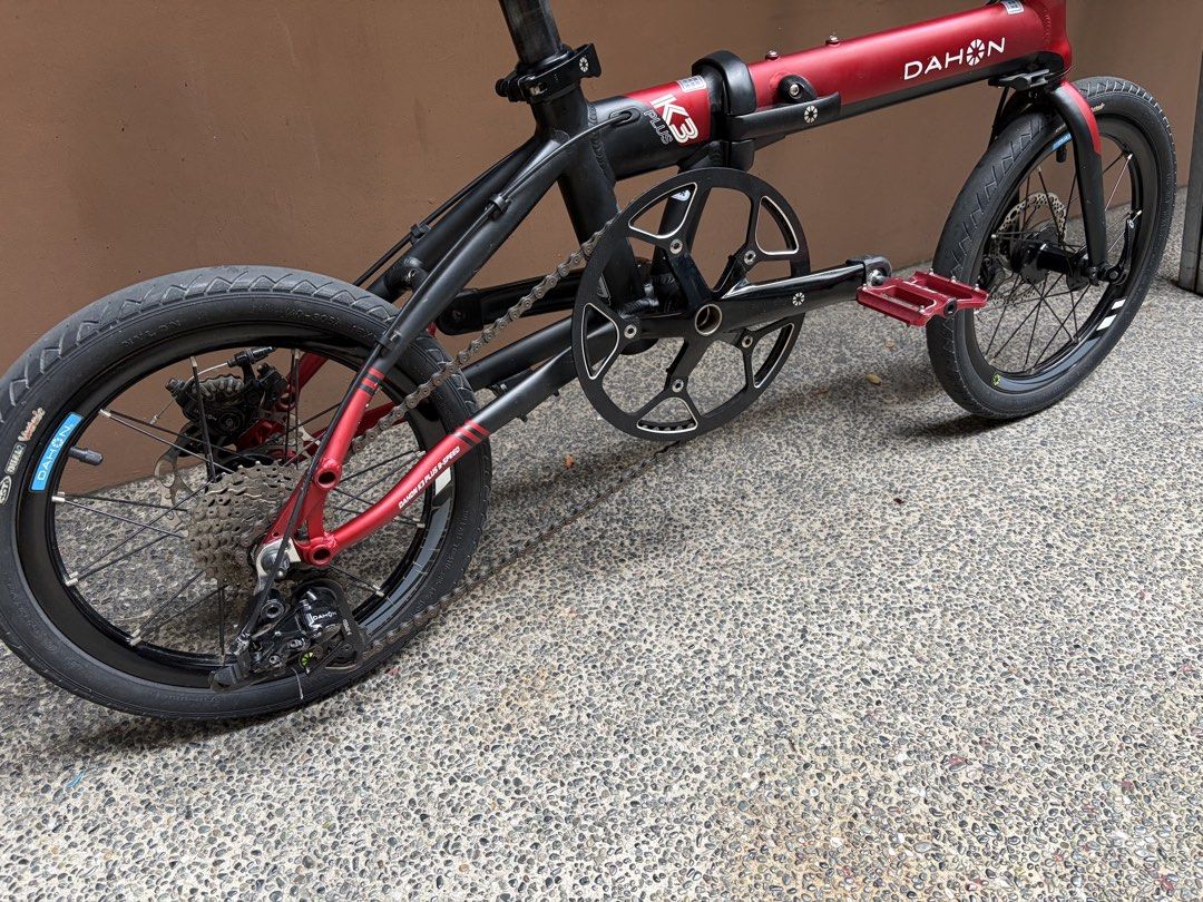 Dahon K3 Plus Folding Bike Disc Brake (Category: Bicycles) located in San Juan City. Submitted by darnelicous (Listing ID 1469769441, Image 2). Description: 9 speed, size 16 Upgraded saddle,grips,pedals,brake lever All stock dahon components Less than 5x used only.