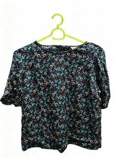 (Category: ) located in . Submitted by shopkcscloset (Listing ID 1469823966, Image 1). Description: .