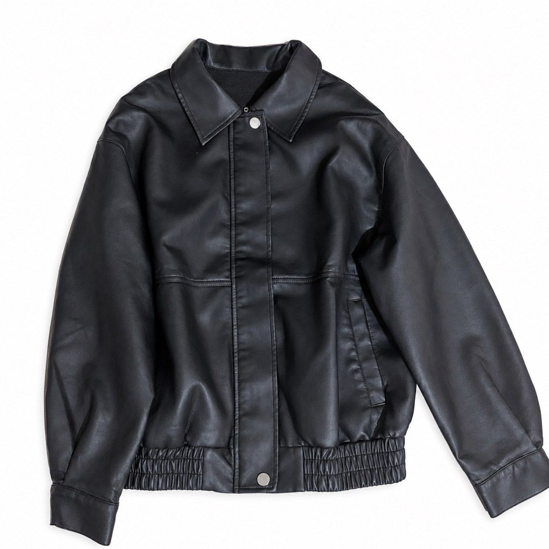 DAZY Black Leather Jacket (Category: Coats, Jackets and Outerwear) located in San Fernando. Submitted by akcd12 (Listing ID 1469792232, Image 2). Description: Used during our Japan trip only Bought for Php 1,237 in Shein I am usually size S-M (see when worn photos for ref) Good for autumn and winter ❄️ Black faux leather oversized bomber jacket Pre-loved with a minor flaw on the back shoulder area due to wash and storage .