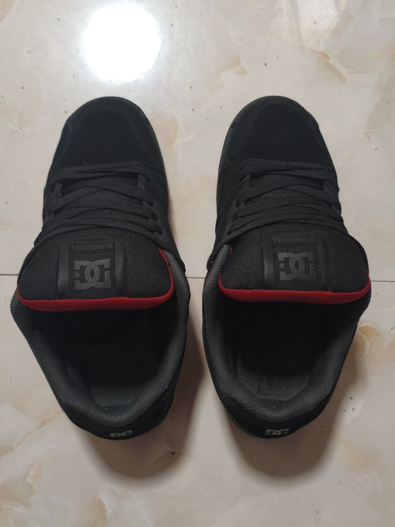DC Stag Black/Grey VERY NEGOTIABLE (Category: Sneakers) located in Quezon City. Submitted by anemicpanda46 (Listing ID 1469759924, Image 3). Description: - Size EU43/US10 - Excellent condition, Minimal to no signs of use - Used twice - With box.