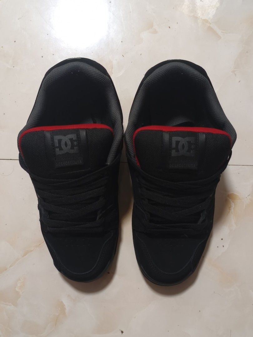 DC Stag Black/Grey VERY NEGOTIABLE (Category: Sneakers) located in Quezon City. Submitted by anemicpanda46 (Listing ID 1469759924, Image 2). Description: - Size EU43/US10 - Excellent condition, Minimal to no signs of use - Used twice - With box.