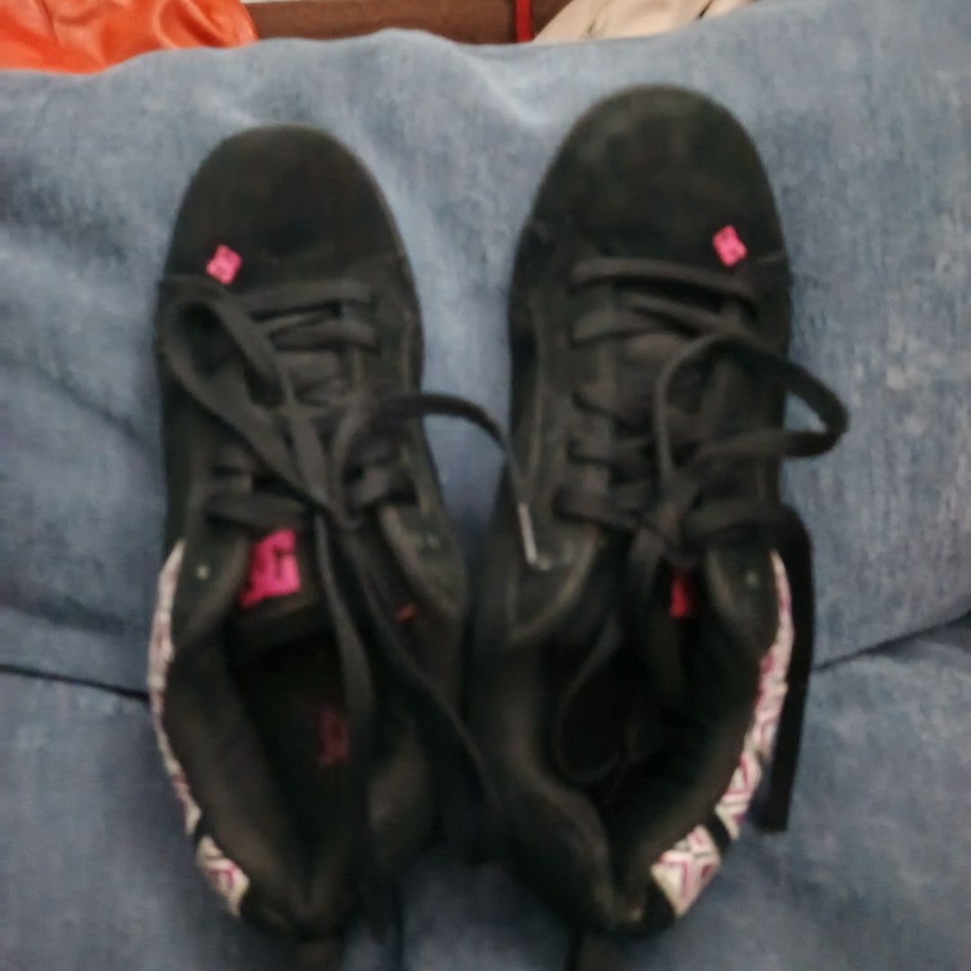 DC women chunky shoes (Category: Sneakers & Footwear) located in Urdaneta. Submitted by bernalyn25 (Listing ID 1469822398, Image 3). Description: -Lightly used -DC women shoes - Chunky - Lightly used.