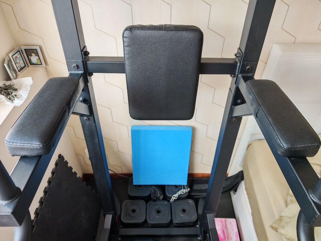 Leg Pulling Machine Decathlon Pull Up, Dips, Leg Raises Power Tower, Sports Equipment ...