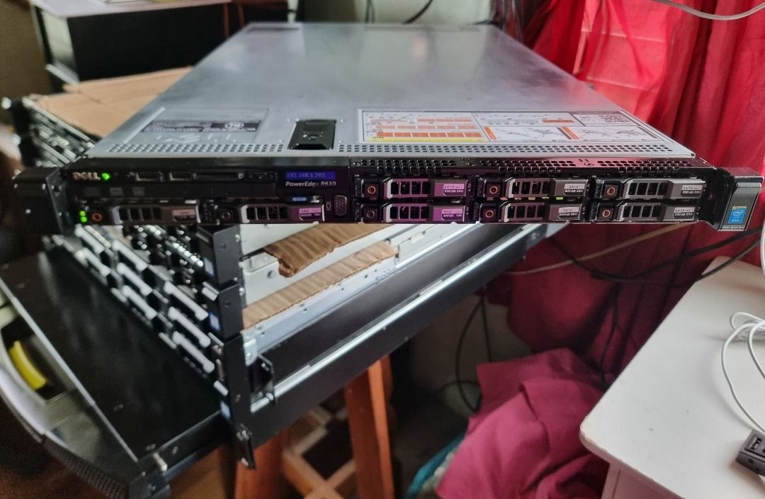 Dell PowerEdge R630 - 1U Rackmount Server (Category: Office & Business Technology) located in Manila. Submitted by gamersone (Listing ID 1469802923, Image 1). Description: The Dell PowerEdge R630 is a popular 1U, two-socket rack server from Dell's 13th generation. It packs high-density computing performance into a compact space, making it a common choice for virtualization, database hosting, and small-to-medium business applications Processor: 2x