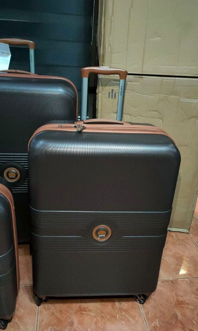 DELSEY LUGGAGE BNEW SE COLLECTION (Category: Luggage) located in Manila. Submitted by vtravelite.18 (Listing ID 1469849395, Image 2). Description: Delsey Flanerie SE Brand New price Small 8500 medium 9500 large 10500 2 colors available Beige and Brown light weight spinner scratch resistant TSa lock pass Po Sa kwentuhan at Hindi marunong mag reply. Pasensiya na Po salamat..