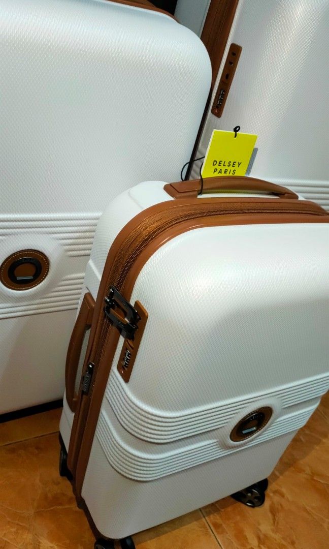 Delsey Paris Flanerie SE (Category: Luggage) located in Manila. Submitted by vtravelite.18 (Listing ID 1469848048, Image 1). Description: Delsey Flanerie SE Brand New price Small 8500 medium 9500 large 10500 2 colors available Beige and Brown light weight spinner scratch resistant TSa lock pass Po Sa kwentuhan at Hindi marunong mag reply. Pasensiya na Po salamat..
