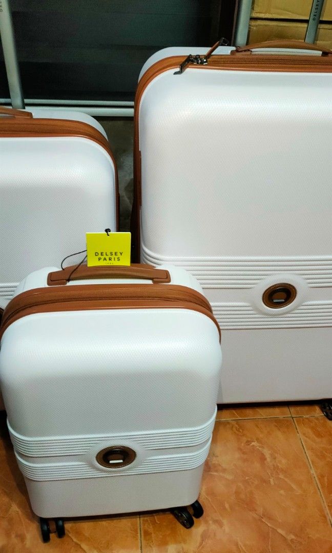 Delsey Paris Flanerie SE (Category: Luggage) located in Manila. Submitted by vtravelite.18 (Listing ID 1469848048, Image 3). Description: Delsey Flanerie SE Brand New price Small 8500 medium 9500 large 10500 2 colors available Beige and Brown light weight spinner scratch resistant TSa lock pass Po Sa kwentuhan at Hindi marunong mag reply. Pasensiya na Po salamat..