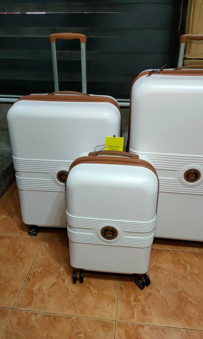 Delsey Paris Flanerie SE (Category: Luggage) located in Manila. Submitted by vtravelite.18 (Listing ID 1469848048, Image 2). Description: Delsey Flanerie SE Brand New price Small 8500 medium 9500 large 10500 2 colors available Beige and Brown light weight spinner scratch resistant TSa lock pass Po Sa kwentuhan at Hindi marunong mag reply. Pasensiya na Po salamat..