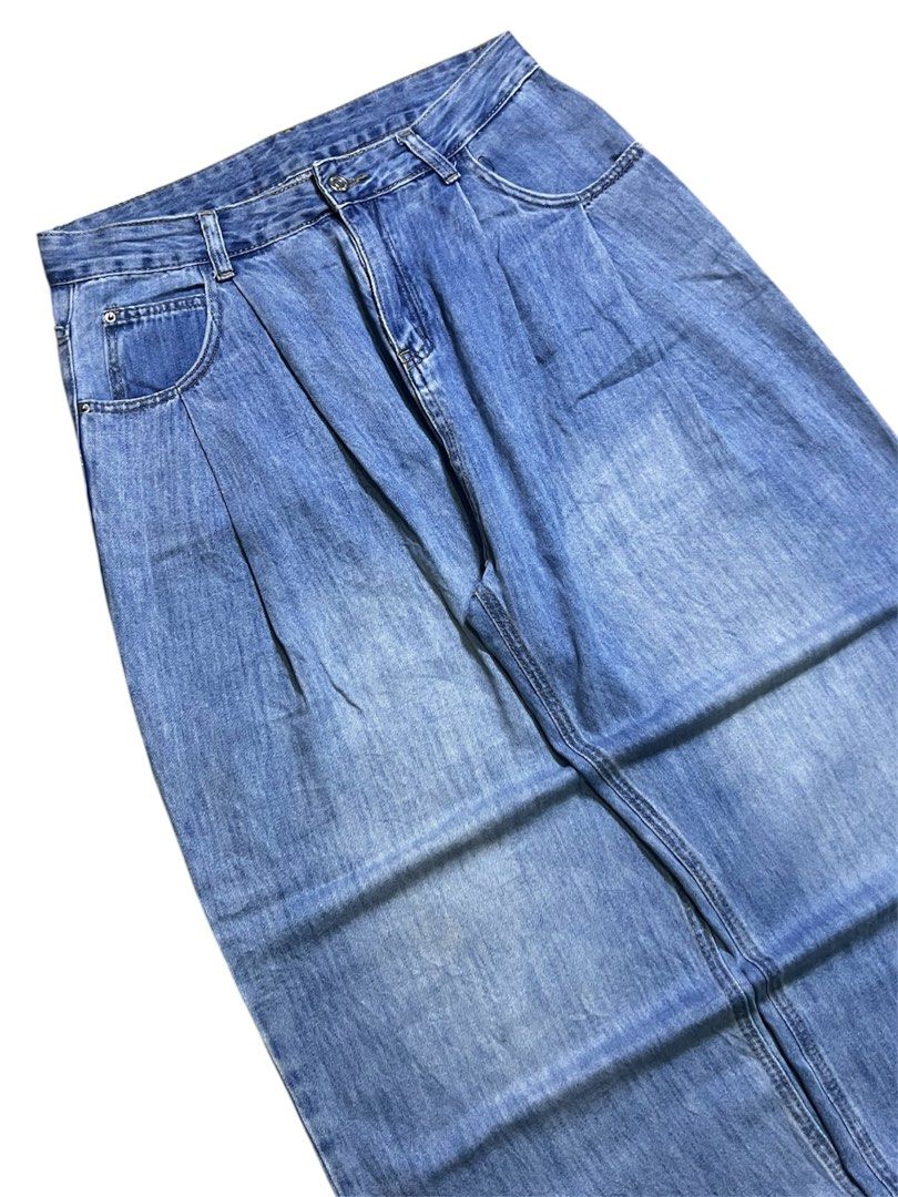 DENIM ACID WASHED PANTS (Category: Jeans) located in Valenzuela. Submitted by arck_dreams (Listing ID 1469876378, Image 3). Description: Semi Hard denim Excellent condition No issue Waist 30-32 | Length 40 | Thigh 14.5 | Hem 11 .