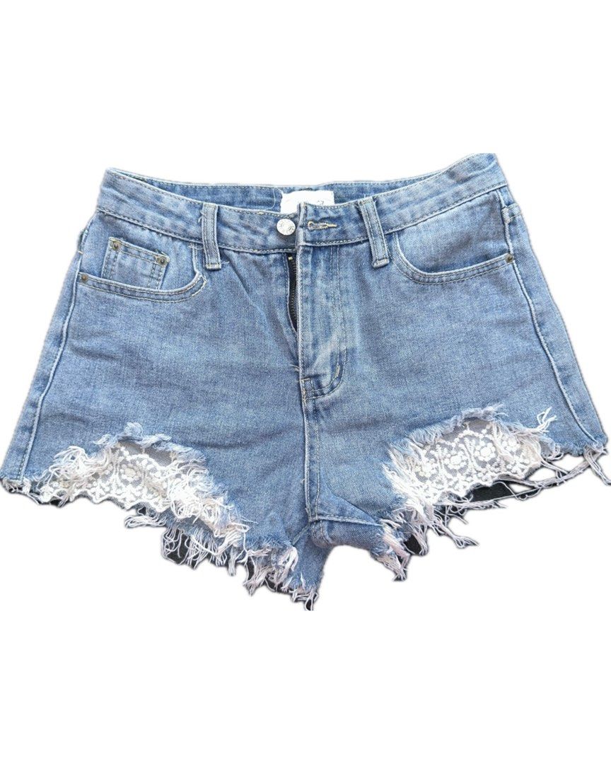 Denim Shorts with lace details (Category: Shorts) located in Bacoor. Submitted by pickedbykoko (Listing ID 1469792768, Image 1). Description: Waist: 27- 28 inches Length: 10 inches Condition: Excellent Colors may appear slightly different depending on lighting and your screen. 🏷 ₱98.00 Code: K35.