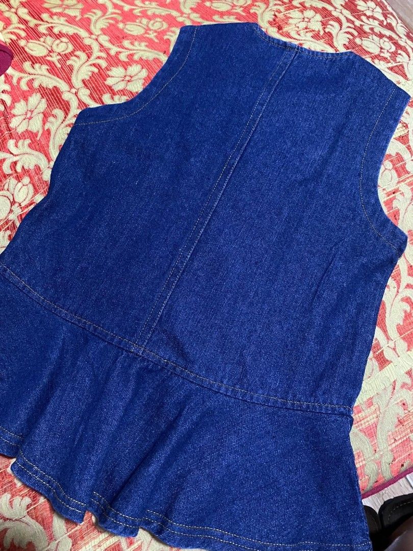 Denim Tops for Kids (Category: Babies & Kids Fashion) located in Imus. Submitted by snsnsn_ (Listing ID 1469803816, Image 2). Description: Good as New. Denim Top for Kids (Girls) Zipper in good condition..
