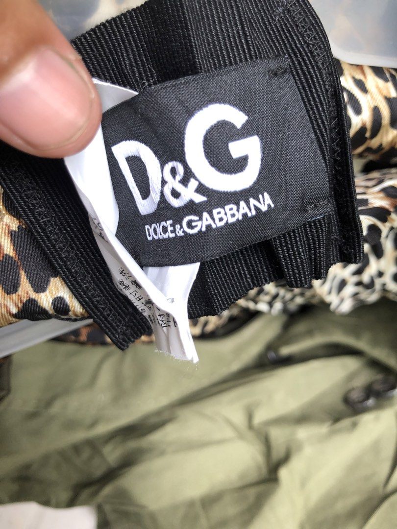 D&g coat (Category: Coats, Jackets and Outerwear) located in Manila. Submitted by zethfromm4dw0rld (Listing ID 1469867549, Image 3). Description: Y2k d&g LASPIÑAS LOC PM IF INTERESTED .