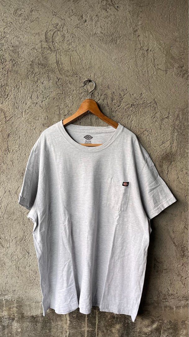Dickies Grey Pocket T-Shirt (Category: Tshirts & Polo Shirts ) located in Cabuyao City. Submitted by kisyana (Listing ID 1469892197, Image 1). Description: .