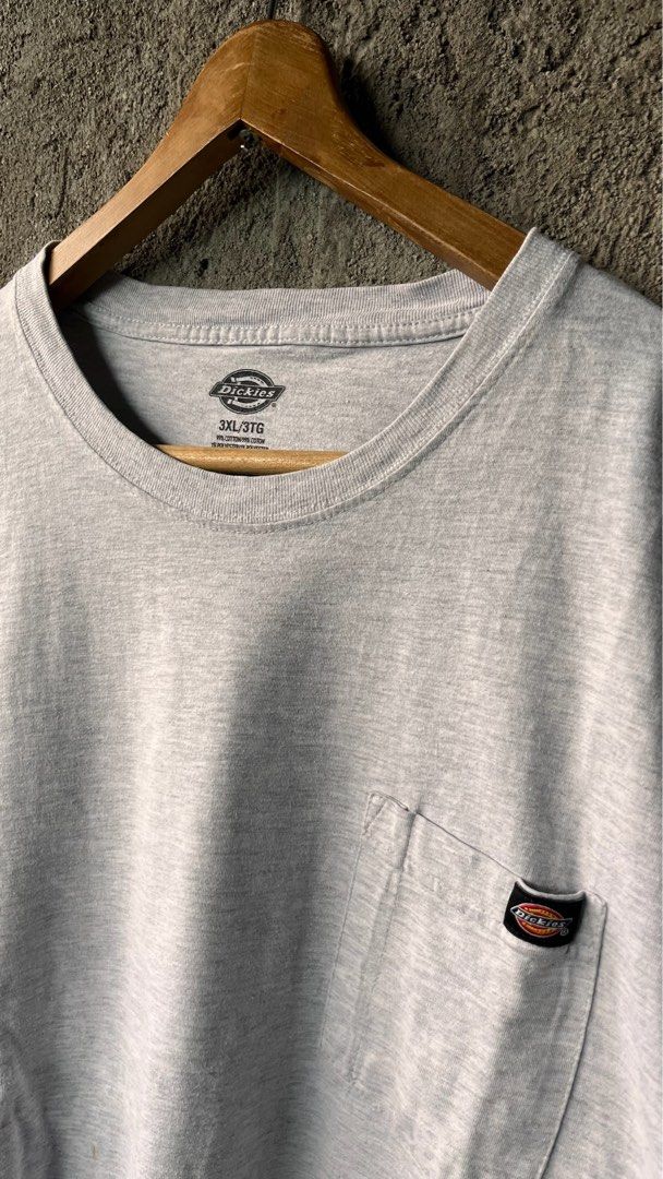 Dickies Grey Pocket T-Shirt (Category: Tshirts & Polo Shirts ) located in Cabuyao City. Submitted by kisyana (Listing ID 1469892197, Image 2). Description: .