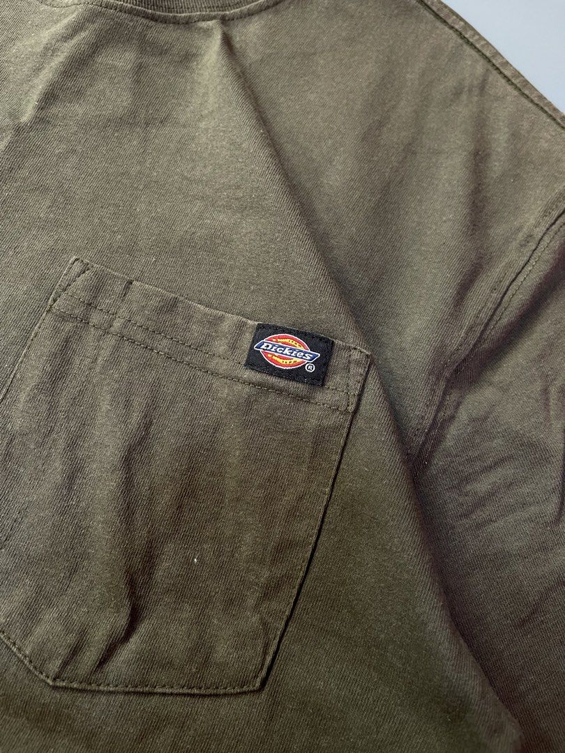 dickies shirt (Category: Formal Shirts) located in Compostela. Submitted by source_20 (Listing ID 1469888765, Image 2). Description: DCKIES SHIRT DIMES 20X28 CR 9/10 EXCELLENT CONDITION NO ISSUE 📍DAVAO DE ORO CAN SHIP VIA JNT .