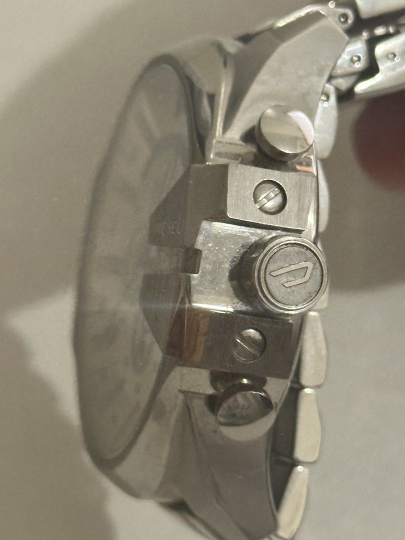 DIESEL DZ4477 (Category: Men's Watches) located in Silang. Submitted by daliahjj (Listing ID 1469861456, Image 3). Description: .