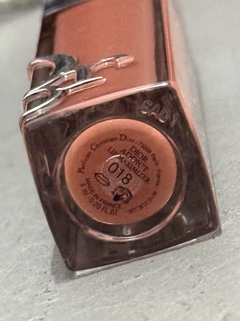 Dior Addict Lip Maximizer 018 Intense Spice (Category: Makeup) located in Pateros City. Submitted by wieepaa_ (Listing ID 1469893444, Image 2). Description: - not my shade - my mom bought this for me! - guaranteed authentic.