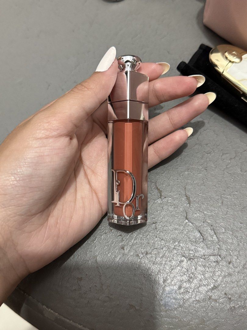 Dior Addict Lip Maximizer 018 Intense Spice (Category: Makeup) located in Pateros City. Submitted by wieepaa_ (Listing ID 1469893444, Image 1). Description: - not my shade - my mom bought this for me! - guaranteed authentic.