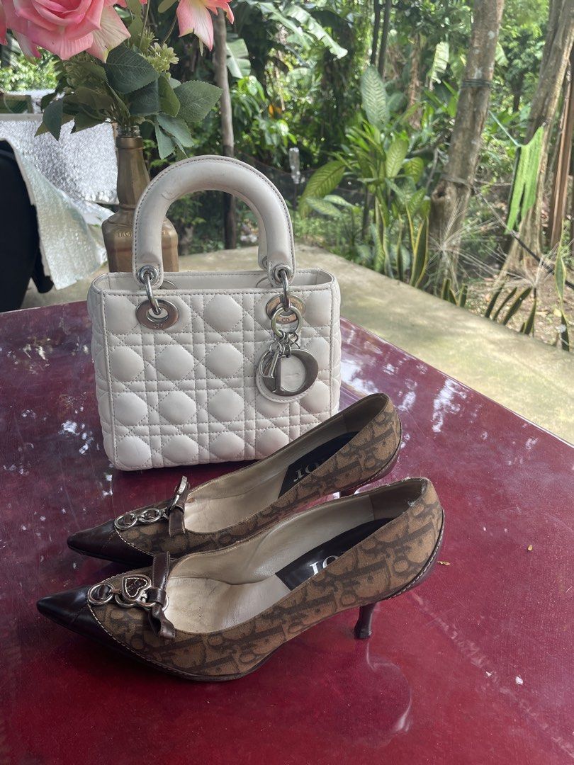 Dior bundle (Category: Luxury Bags & Wallets) located in Mambajao. Submitted by keysse1432 (Listing ID 1469778643, Image 1). Description: Bundle lady Dior and shoes kaysa 36.