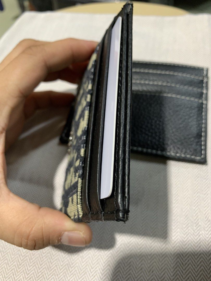 Dior card holder (Category: Wallets & Card Holders) located in Manila. Submitted by pangharabas (Listing ID 1469898228, Image 2). Description: .