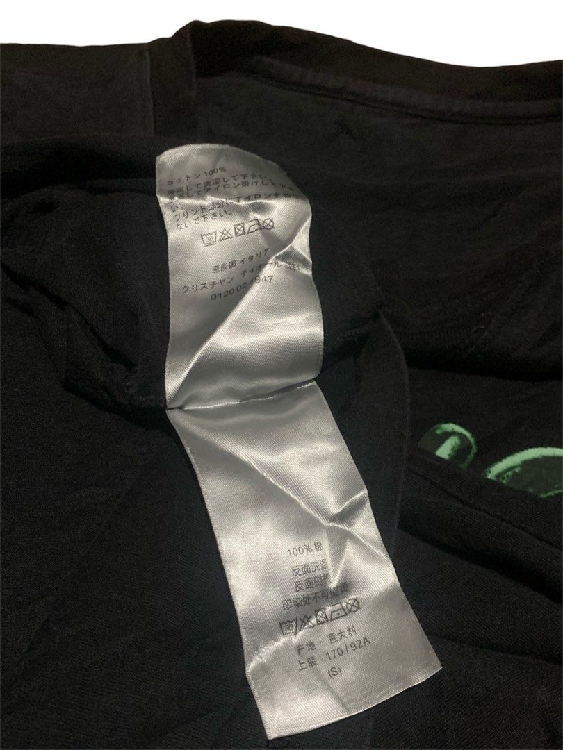 Dior x Cactus Jack (Category: Tshirts & Polo Shirts ) located in Manila. Submitted by lyf_7hrift (Listing ID 1469811257, Image 3). Description: Dior x Cactus Jack Shirt P1,500 27.5L 20W Dimes 9/10 Color Rate Excellent Condition.