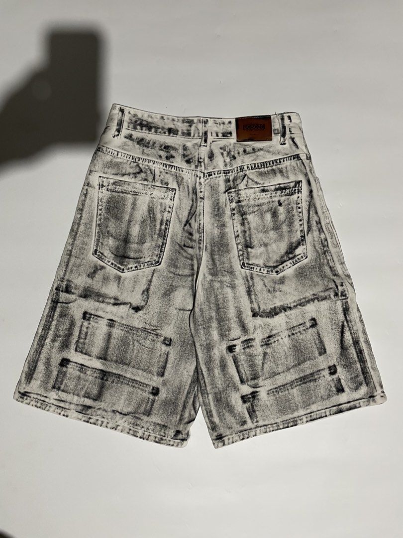 Dirty washed baggy jorts (Category: Shorts) located in Bais. Submitted by christian.complexthrift08 (Listing ID 1469771333, Image 2). Description: Bosozo dirty washed Jorts (Perfect for daily use) Color: White Size: 30 on tape Length: 24 inches Thigh: 13 inches Leg opening: 13.5 inches Condition: 9.8 / 10 Issue: Price: 699 free shipping Meet up or via JNT express.