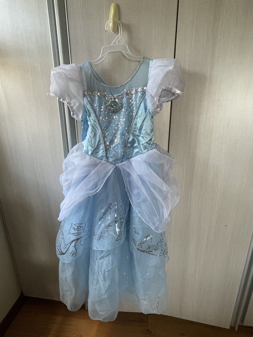 Disney Cinderella Dress (Category: Babies & Kids Fashion) located in Quezon City. Submitted by maxinemnl (Listing ID 1469775683, Image 2). Description: -With accessories 7Y.