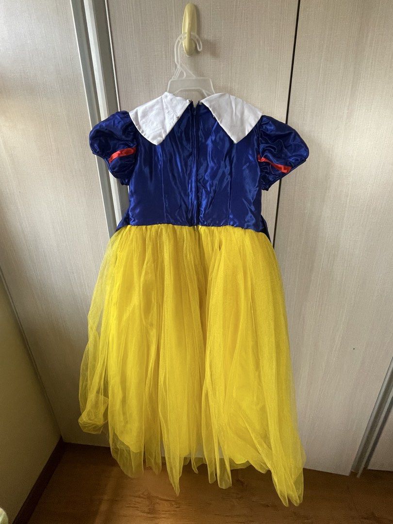 Disney Snow White Dress (Category: Babies & Kids Fashion) located in Quezon City. Submitted by maxinemnl (Listing ID 1469776718, Image 3). Description: -Used once -Best fits 7-8Y.