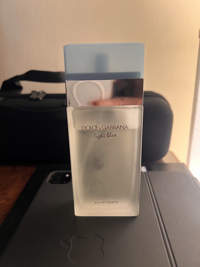 Dolce & Gabbana Light Blue Eau de Toilette 100ml (Category: Fragrance & Deodorants) located in Las Pinas. Submitted by basicapparel_mnl (Listing ID 1469820343, Image 3). Description: - Authentic Dolce & Gabbana Light Blue Eau de Toilette - 10% Used - Price still negotiable - Size: 100ml (mostly full bottle) - Includes original cap and working sprayer - Features Japanese import sticker on the base - Iconic fresh citrus and floral summer scent - We