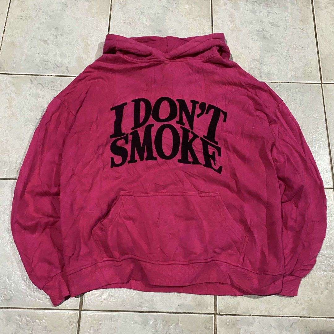 DONSMOKE I DONT SMOKE HOODIE (Category: Coats, Jackets and Outerwear) located in Bacolod City. Submitted by thriftedfits. (Listing ID 1469928802, Image 1). Description: 𝗗𝗢𝗡𝗦𝗠𝗢𝗞𝗘 𝗜 𝗗𝗢𝗡𝗧 𝗦𝗠𝗢𝗞𝗘 ♻️ Size: M on tag | best fit L Measurements:23” width / 26” length Condition: Excellent (9/10 Color rate) Flaws: None, washables only Price: ₱400 + shipping fee 🏷️ Mode of Payment: GCash / Bank Courier: J&T Express (nationwide).