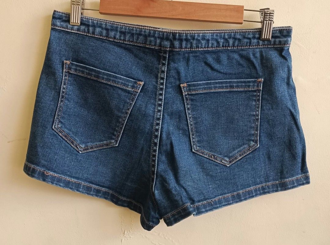 Dotti Denim Shorts Size 10 (Category: Shorts) located in Cebu City. Submitted by violacloset (Listing ID 1469872507, Image 2). Description: Measurements: waist: 15 1/2 hips: 17 1/2 length: 11 1/2 .