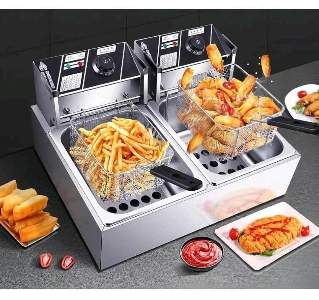 Double fryer (Category: Fryers) located in Manila. Submitted by saguittarian06 (Listing ID 1469772425, Image 3). Description: .