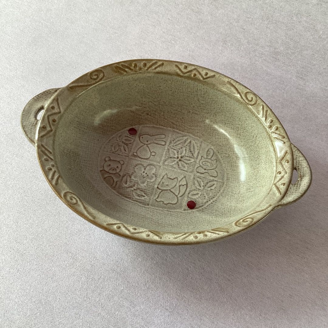 Double-handled Stoneware Bowl (Category: Vases & Decorative Bowls) located in Davao. Submitted by atbpshop192593 (Listing ID 1469924523, Image 1). Description: Php120 Double-handled Stoneware Bowl H: 1.5 inches L: 7 inches W: 5 inches Please REVIEW PHOTOS We use 100% repurposed packaging materials SF starts at Php70 via Flash Express First to pay.